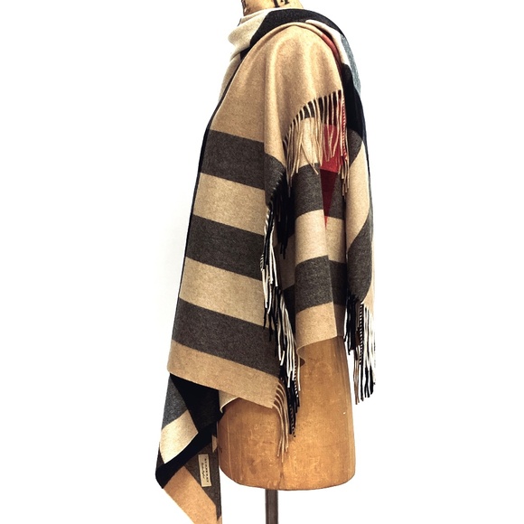 Burberry Cashmere Giant Check Triangle Bandana Scarf / Wrap - Picture 13 of 16